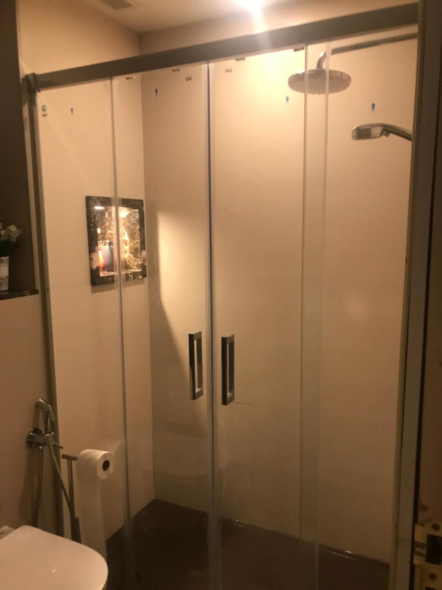 Апартаменты Malaga Habitacion En Apartamento Carlos Haya Экстерьер фото
